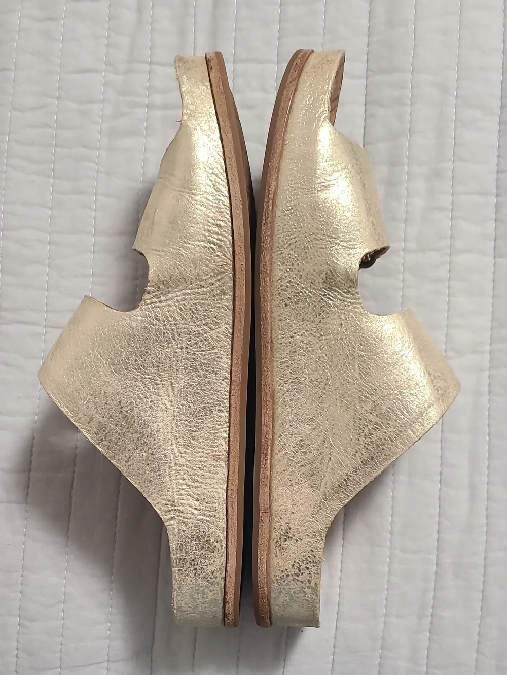 Korks Ease Women's Double Strap Platform Gold Sandals Sz 9M